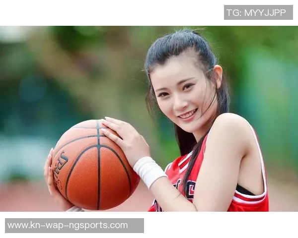 可爱女生与明星篮球壁纸的完美结合，打造你的个性桌面风格